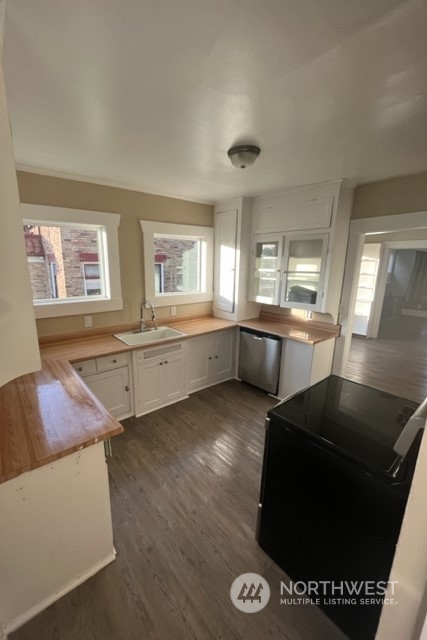 112 4th Avenue Southwest Puyallup, WA 98371 - Photo 10 of 37