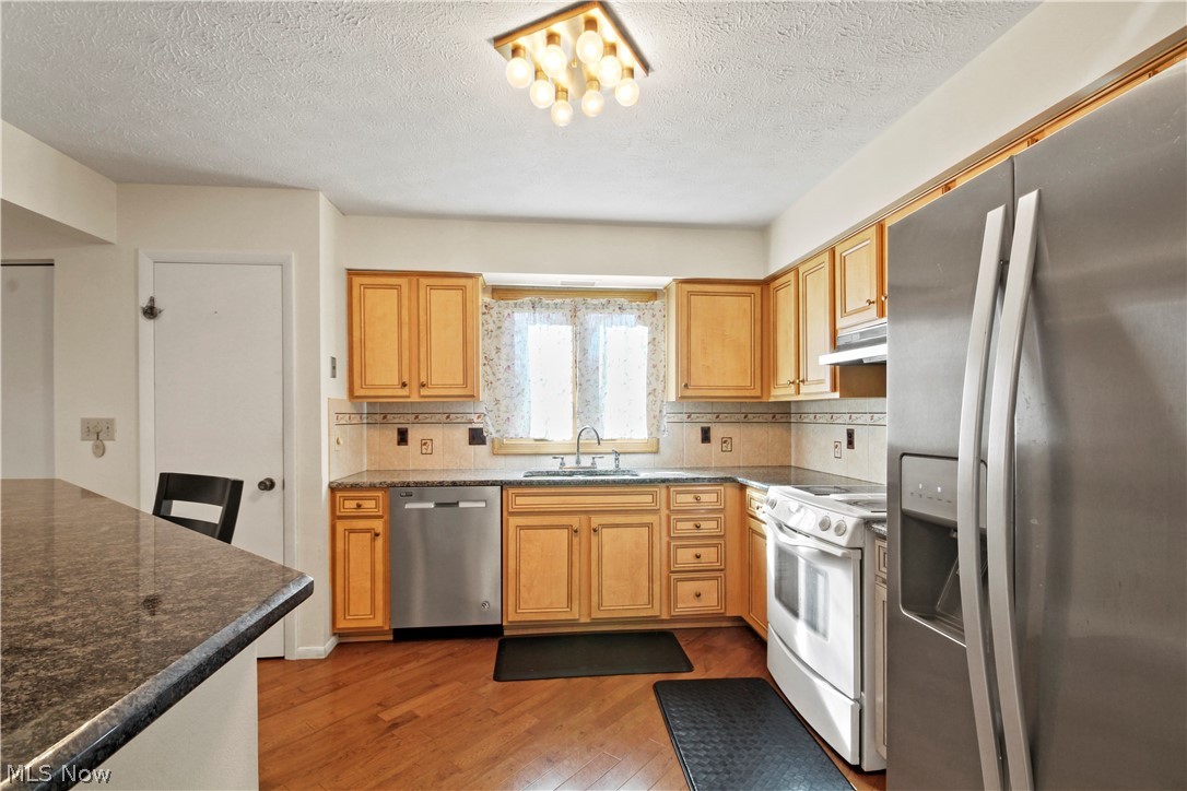 1175 East Calla Road, Unit C115 Youngstown, OH 44514 - Photo 2 of 9