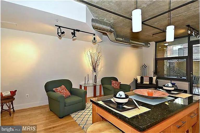 2301 Champlain Street Northwest, Unit T08 Washington, DC 20009 - Photo 5 of 9