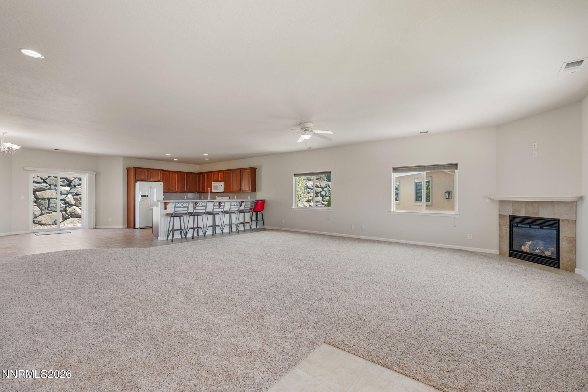 955 Demos Court Reno, NV 89512 - Photo 9 of 48 17-web-or-mls-DSC04088