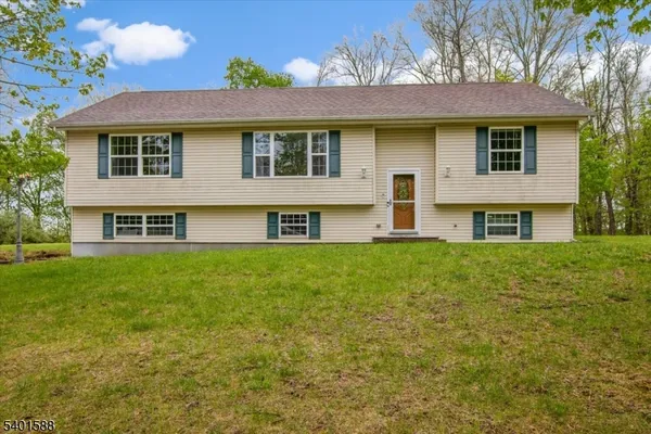 $850,000 | 2 Oak Street, Newton, NJ 07860