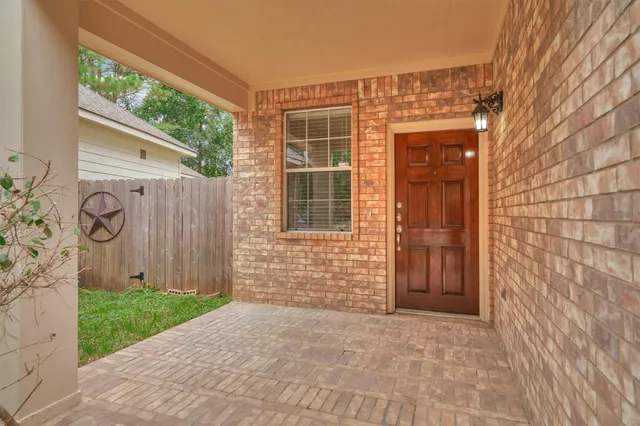 $2,100 | 11206 Glenforest Drive, Montgomery, TX 77356