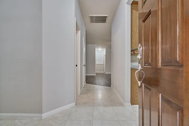 $2,100 | 11206 Glenforest Drive, Montgomery, TX 77356