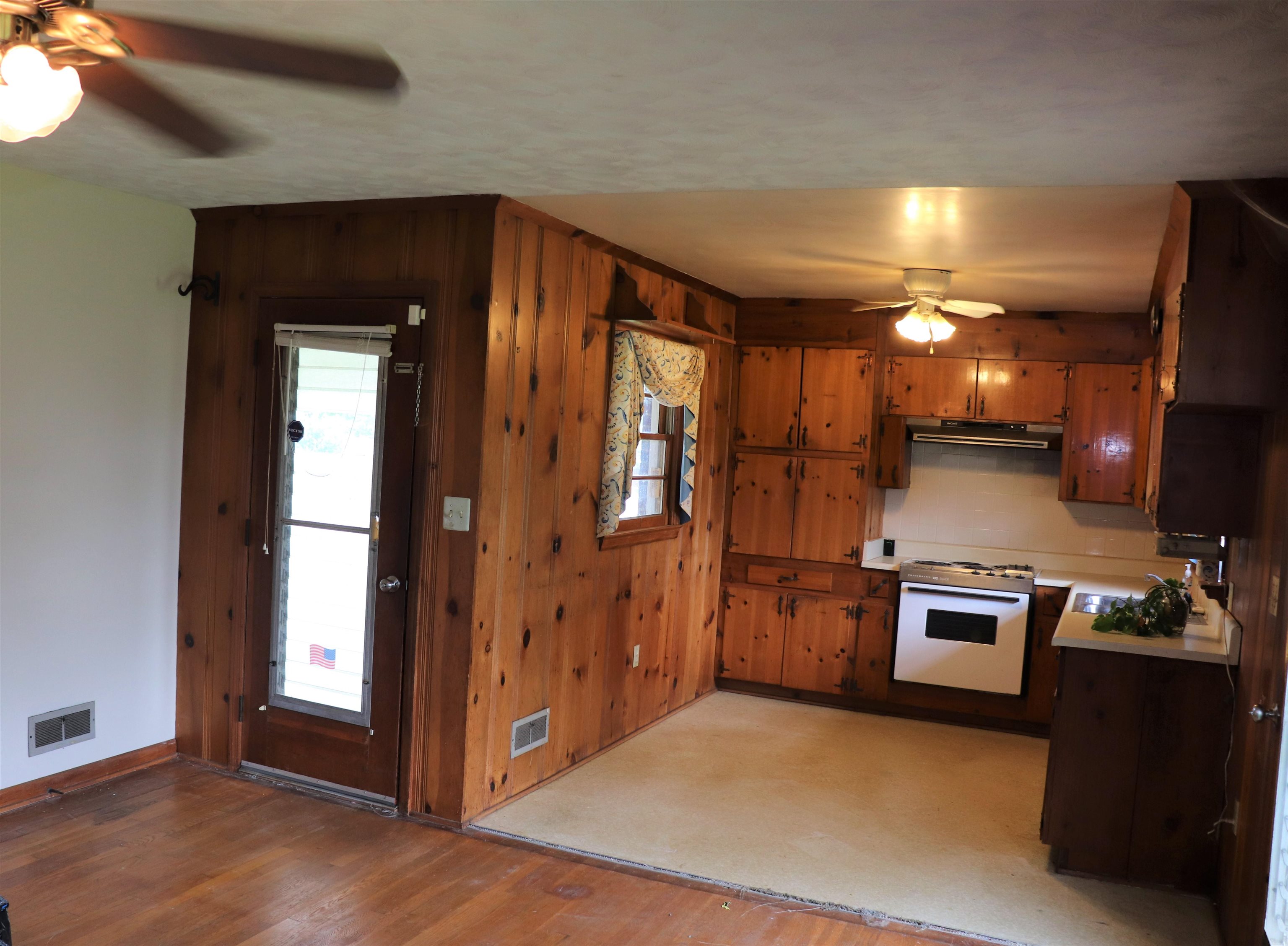 826 Rice Road Spartanburg, SC 29303 - Photo 11 of 35 Gallery Image 11