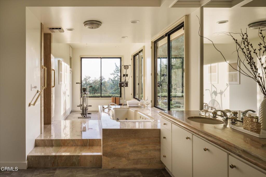 1279 Chateau Road Pasadena, CA 91105 - Photo 35 of 66 60-1279_Chateau_Rd-60