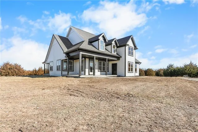 $817,500 | 37655 Osawatomie Road, Osawatomie, KS 66064