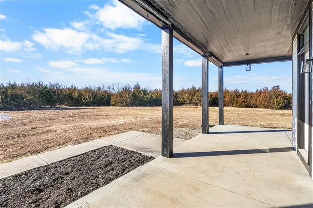 $817,500 | 37655 Osawatomie Road, Osawatomie, KS 66064