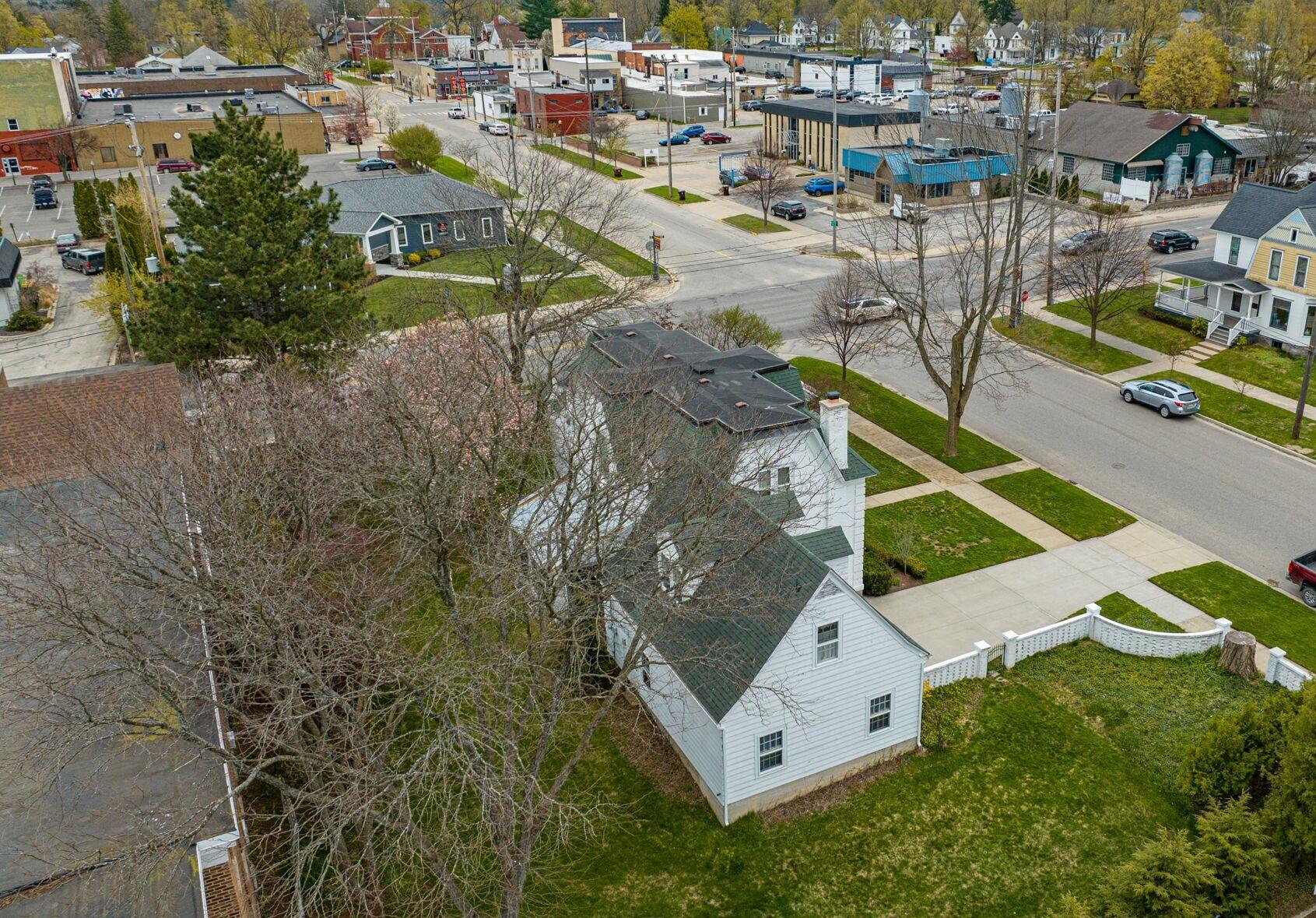 106 Rust Avenue Big Rapids, MI 49307 - Photo 8 of 41 15-web-or-mls-DJI_0468