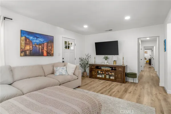 $699,900 | 2055 East Nord Street, Compton, CA 90222