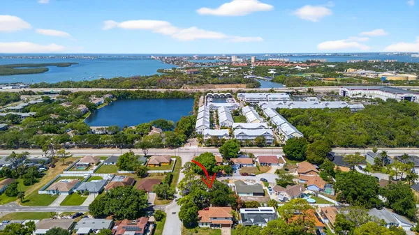 $3,500 | 6180 30th Court South, St. Petersburg, FL 33712