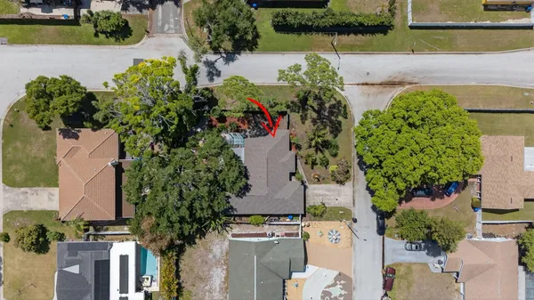 $3,500 | 6180 30th Court South, St. Petersburg, FL 33712