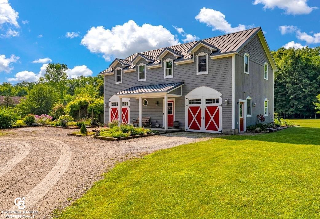 10255 Sparling Road Goodells, MI 48027 - Photo 4 of 40