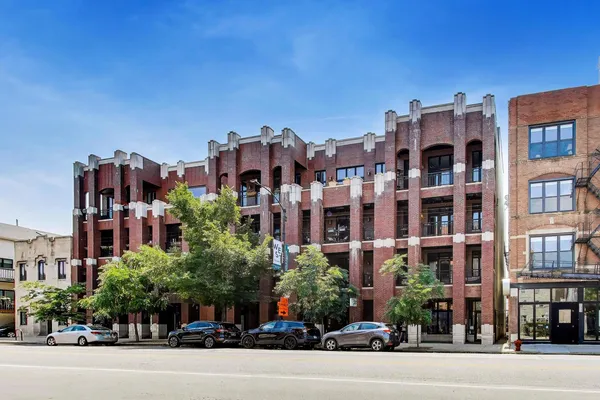 $4,800 | 1417 West Chicago Avenue, Unit 3, Chicago, IL 60642