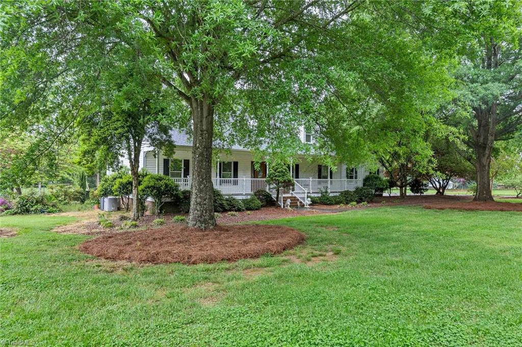 5706 Foxbury Drive Oak Ridge, NC 27310 - Photo 3 of 40
