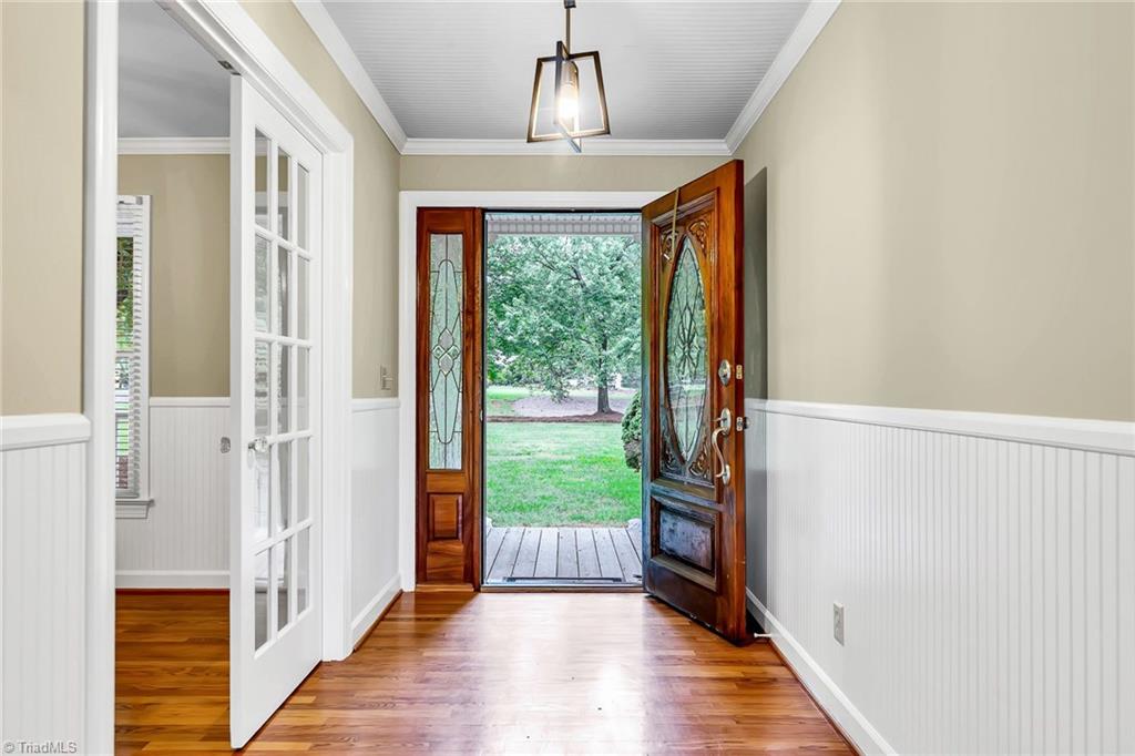 5706 Foxbury Drive Oak Ridge, NC 27310 - Photo 5 of 40