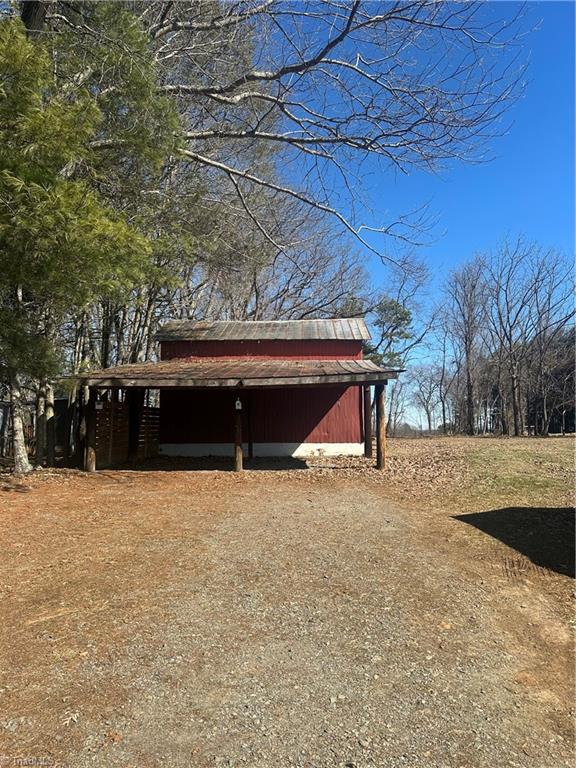 4704 Austin Traphill Road Elkin, NC 28621 - Photo 12 of 24 Gallery Image 12