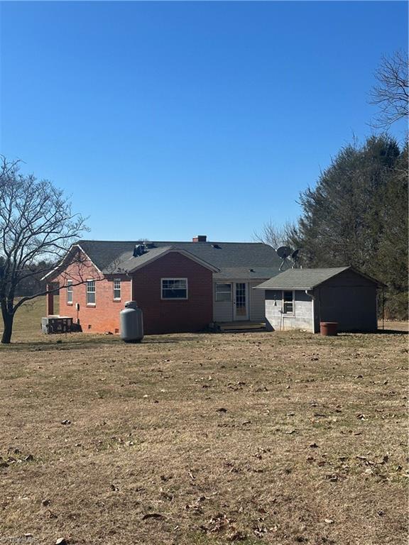 4704 Austin Traphill Road Elkin, NC 28621 - Photo 9 of 24 Gallery Image 9