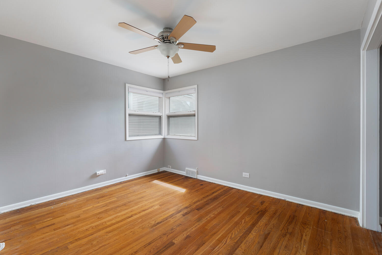 625 Wellner Road Naperville, IL 60540 - Photo 15 of 27