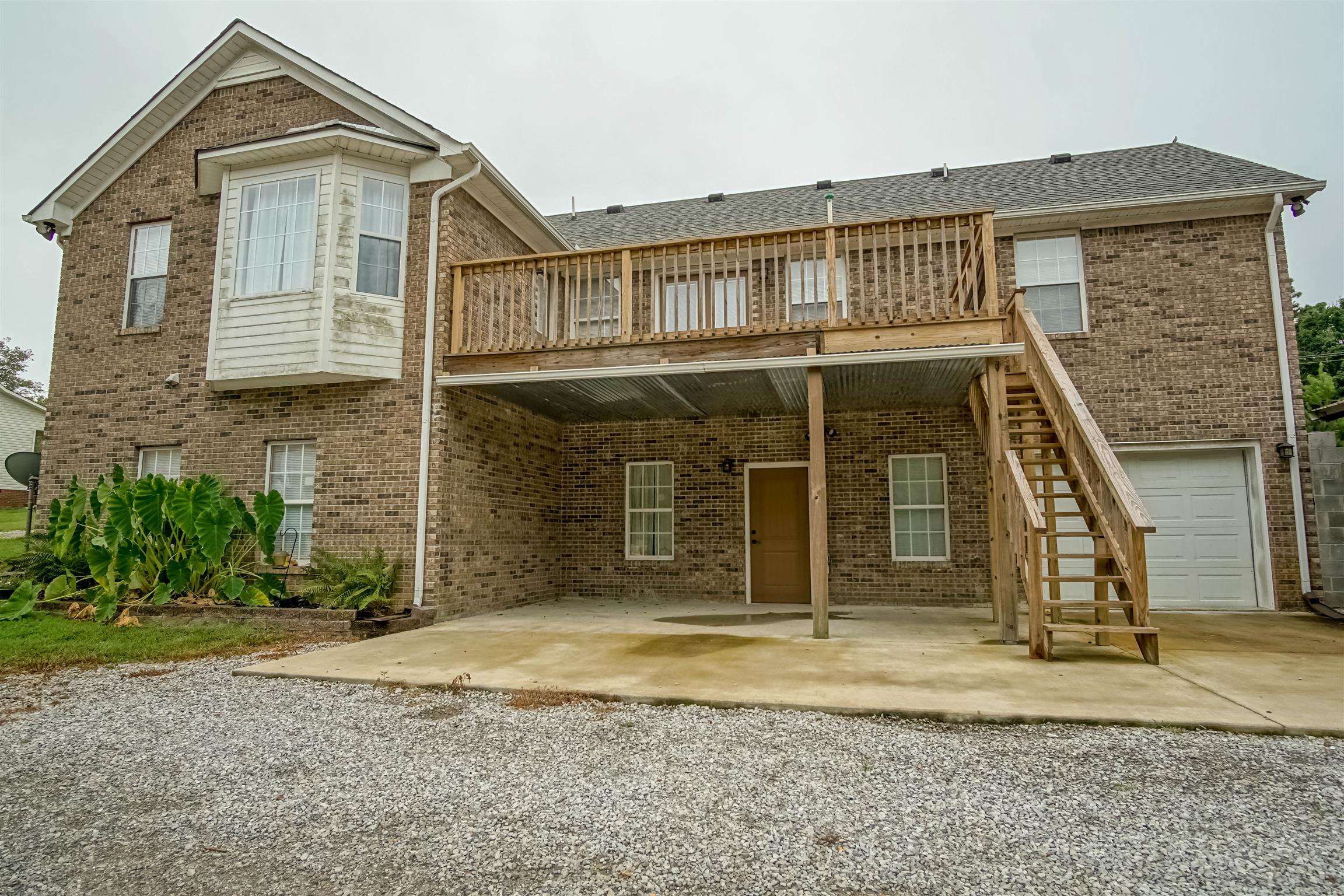 220 Prosser Road Lawrenceburg, TN 38464 - Photo 3 of 28 Gallery Image 3
