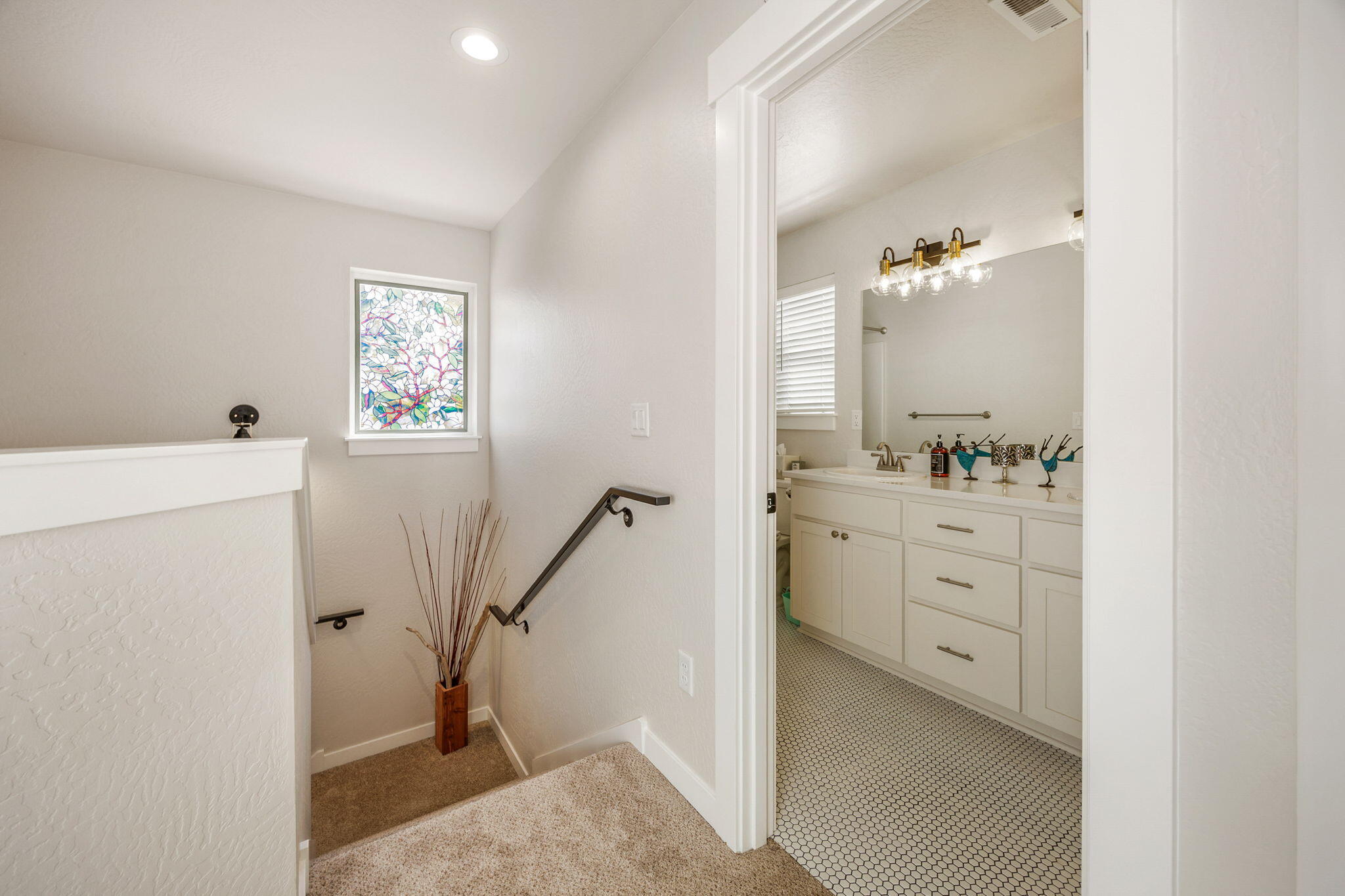1653 Thomas Road Medford, OR 97501 - Photo 33 of 54 ApxTR (41)