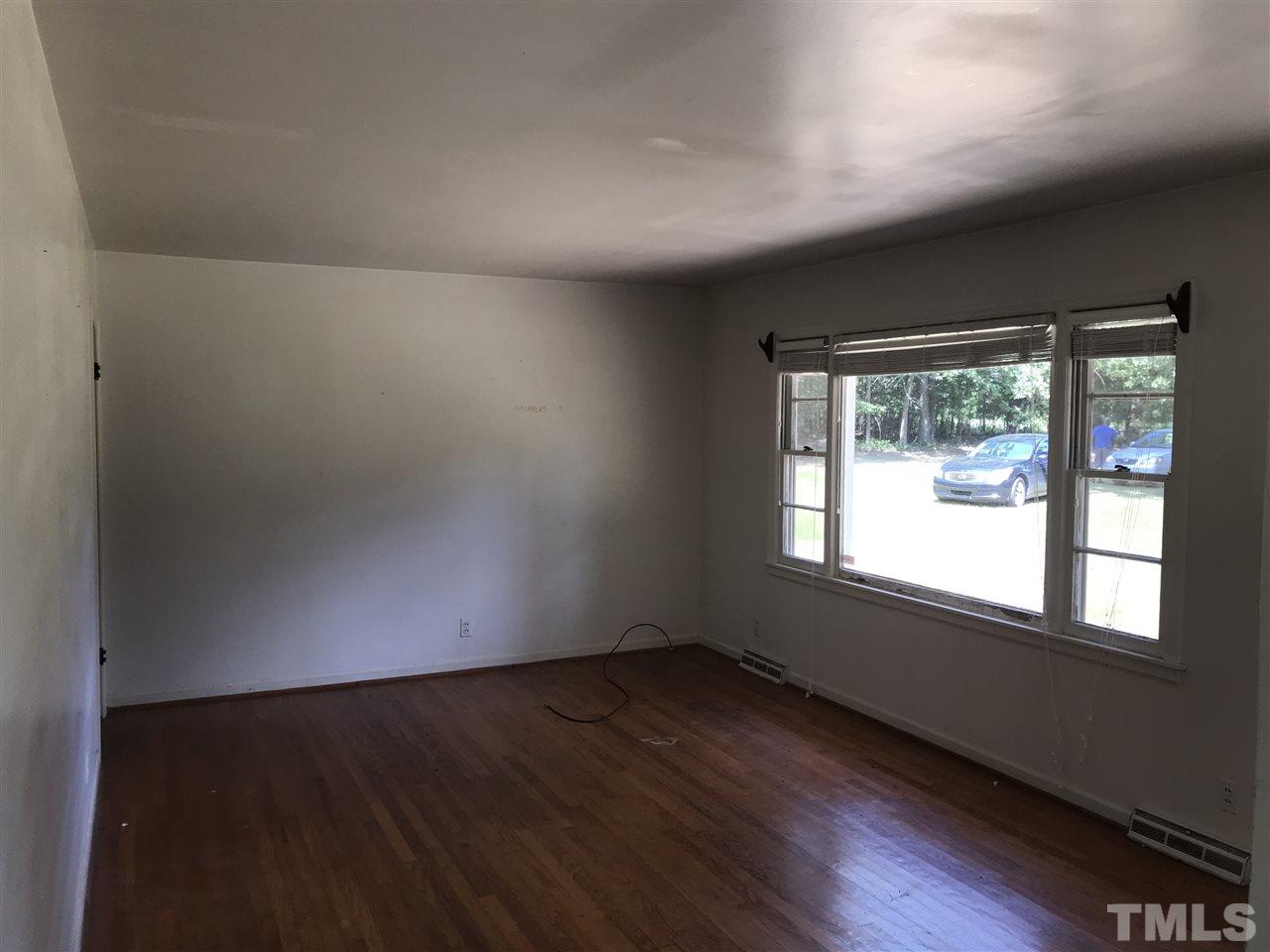 6727 Matthews Road Durham, NC 27712 - Photo 4 of 14