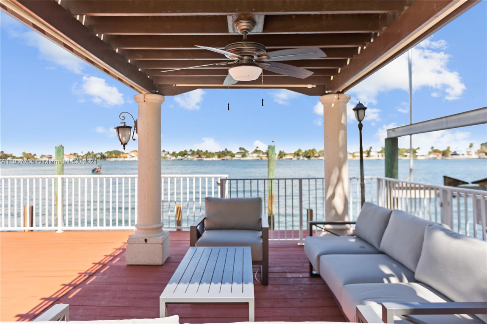 1385 North Biscayne Point Road Miami Beach, FL 33141 - Photo 31 of 68