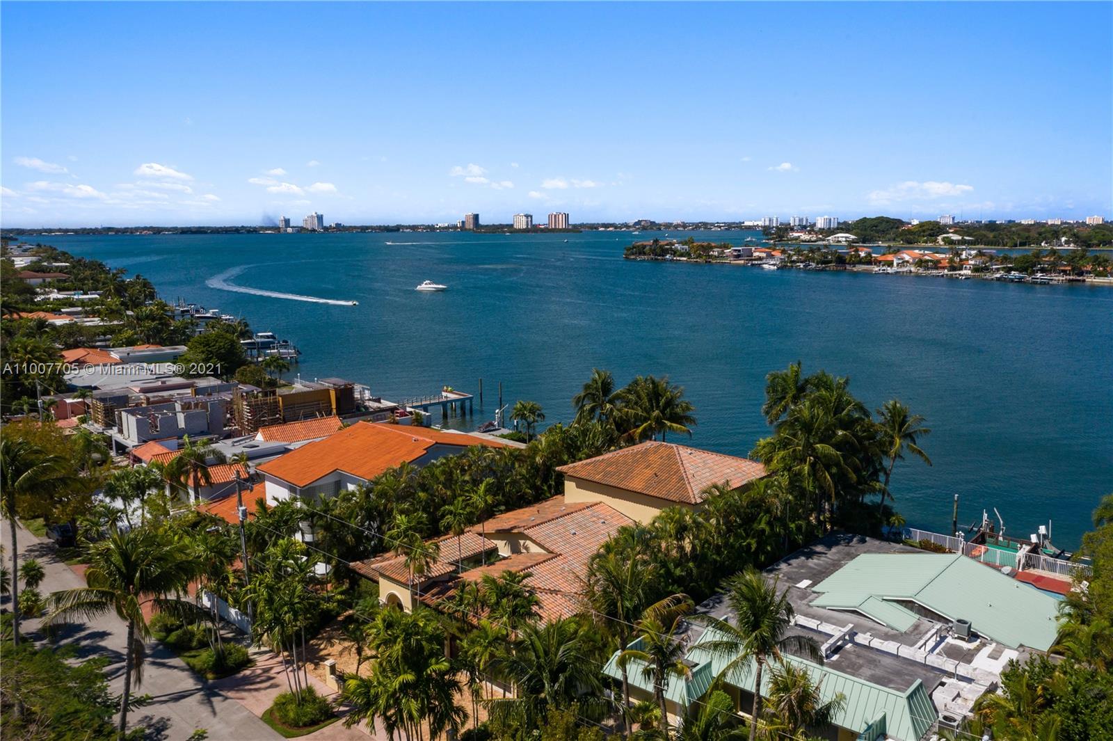 1385 North Biscayne Point Road Miami Beach, FL 33141 - Photo 45 of 68