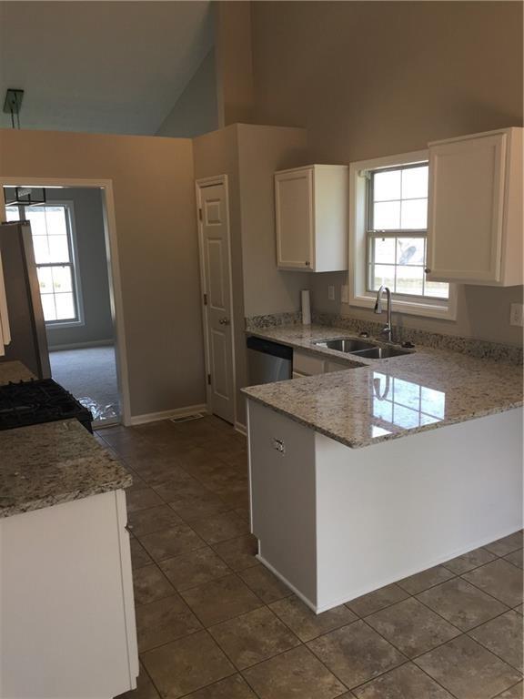 2575 Hamilton Chase Run Buford, GA 30519 - Photo 6 of 33