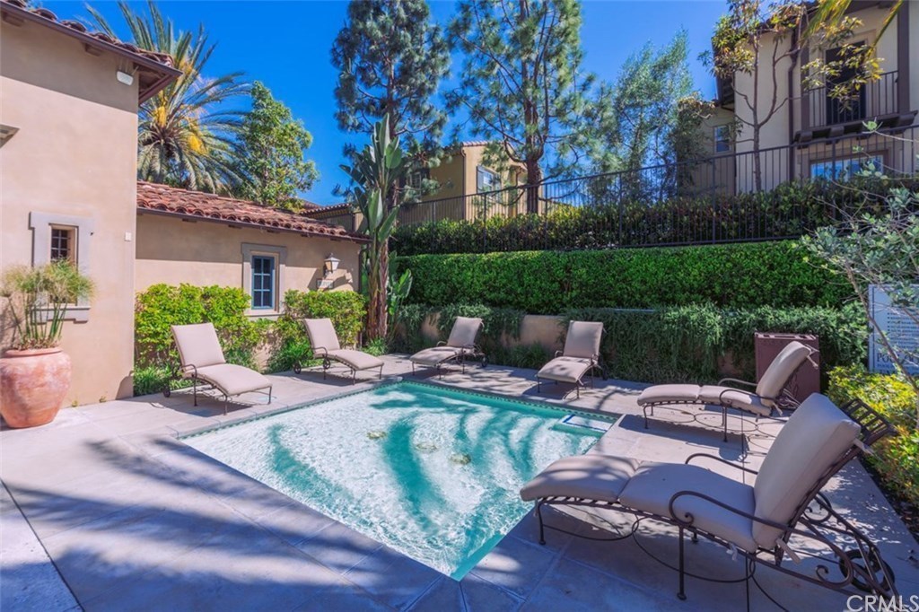 60 Clouds View Irvine, CA 92603 - Photo 35 of 37