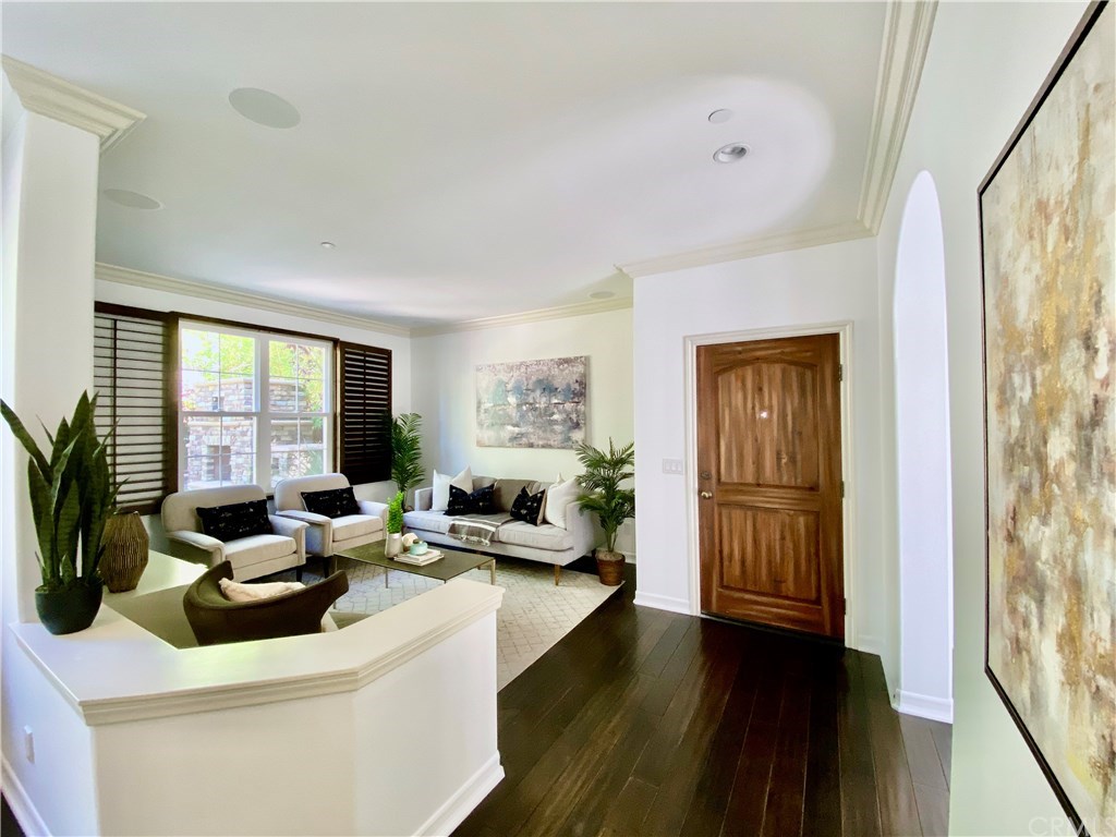 60 Clouds View Irvine, CA 92603 - Photo 5 of 37