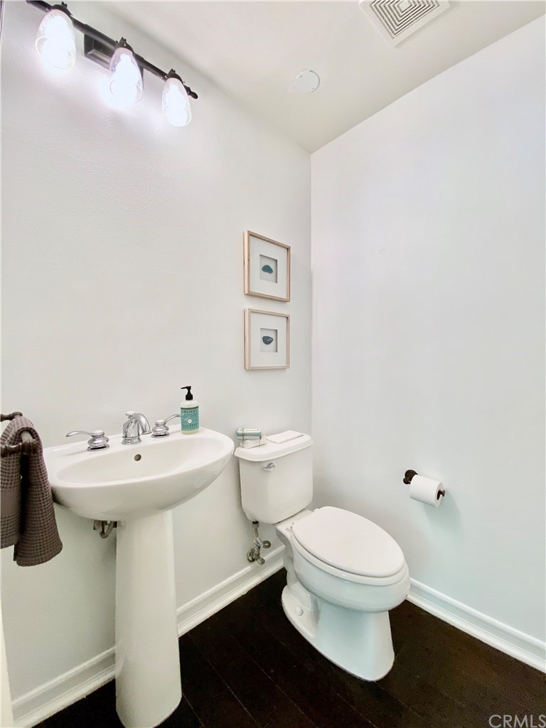 60 Clouds View Irvine, CA 92603 - Photo 10 of 37