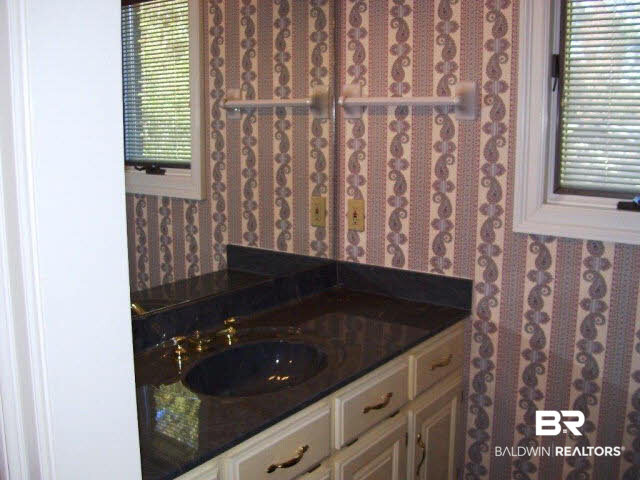 1860 Weaver Drive Mobile, AL 36613 - Photo 15 of 24