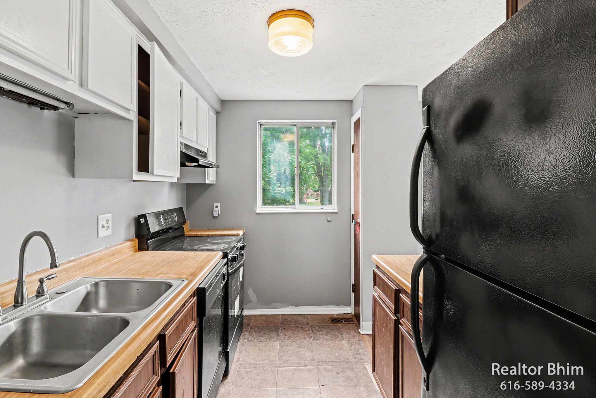 6007 Rockingham Drive Lansing, MI 48911 - Photo 17 of 30 786A4083