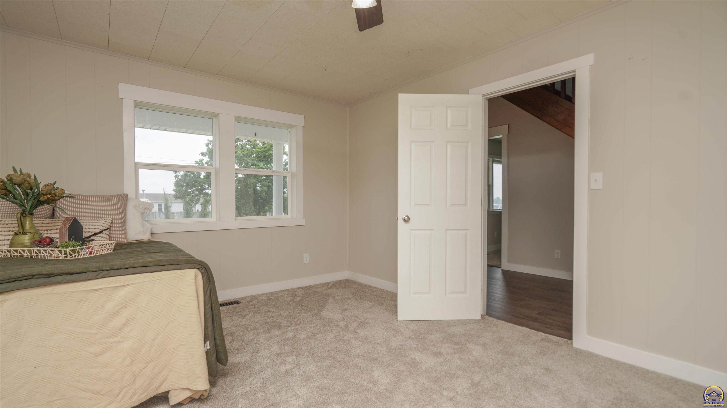 12318 246 Road Holton, KS 66436 - Photo 22 of 70
