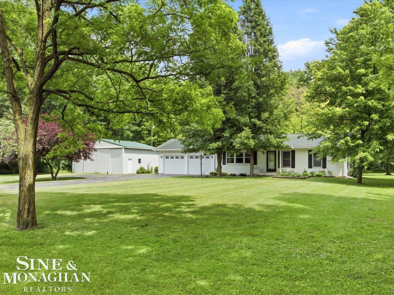 9211 Folkert Road Algonac, MI 48001 - Photo 4 of 48