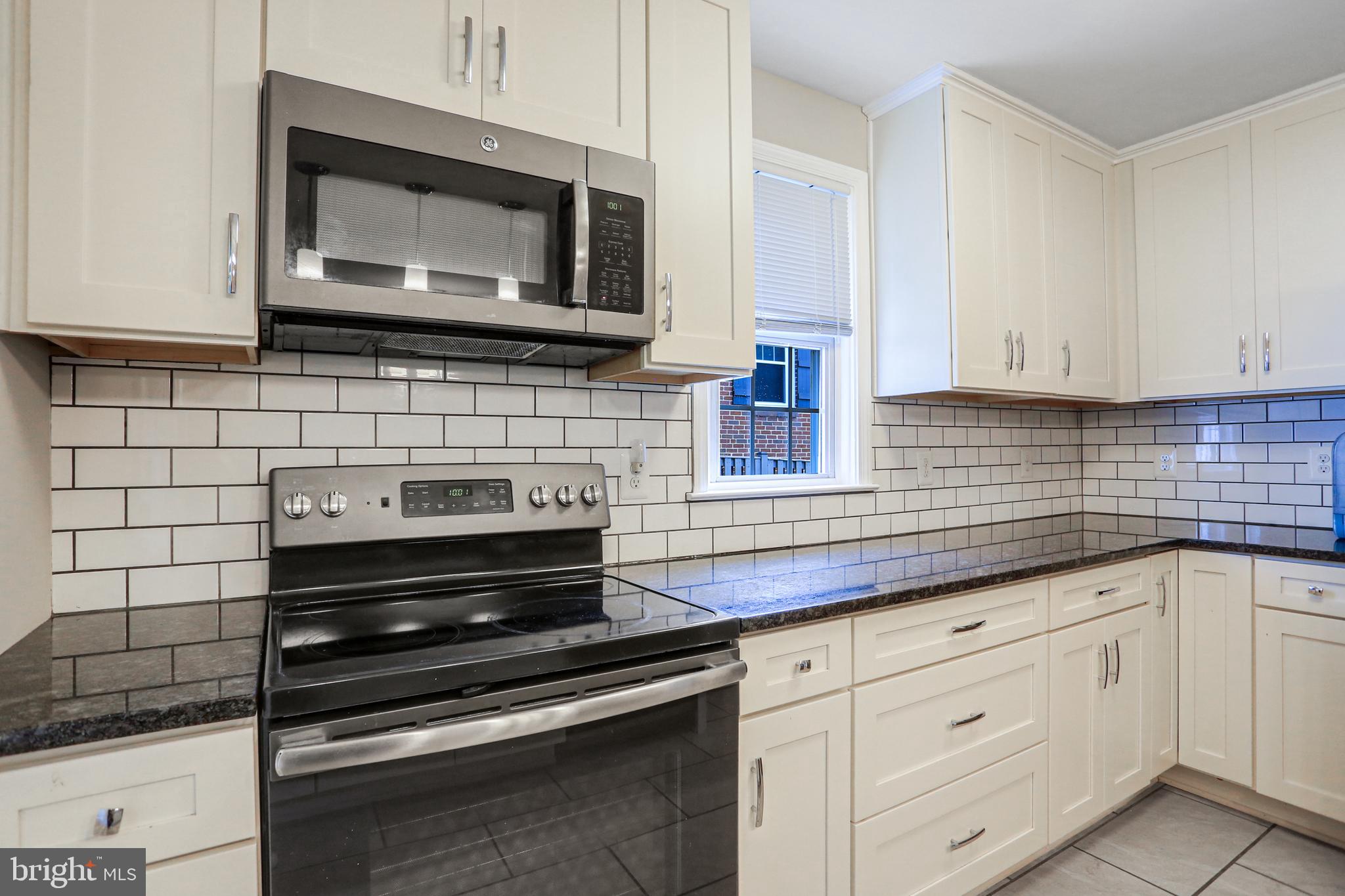 322 Gralan Road Catonsville, MD 21228 - Photo 14 of 35