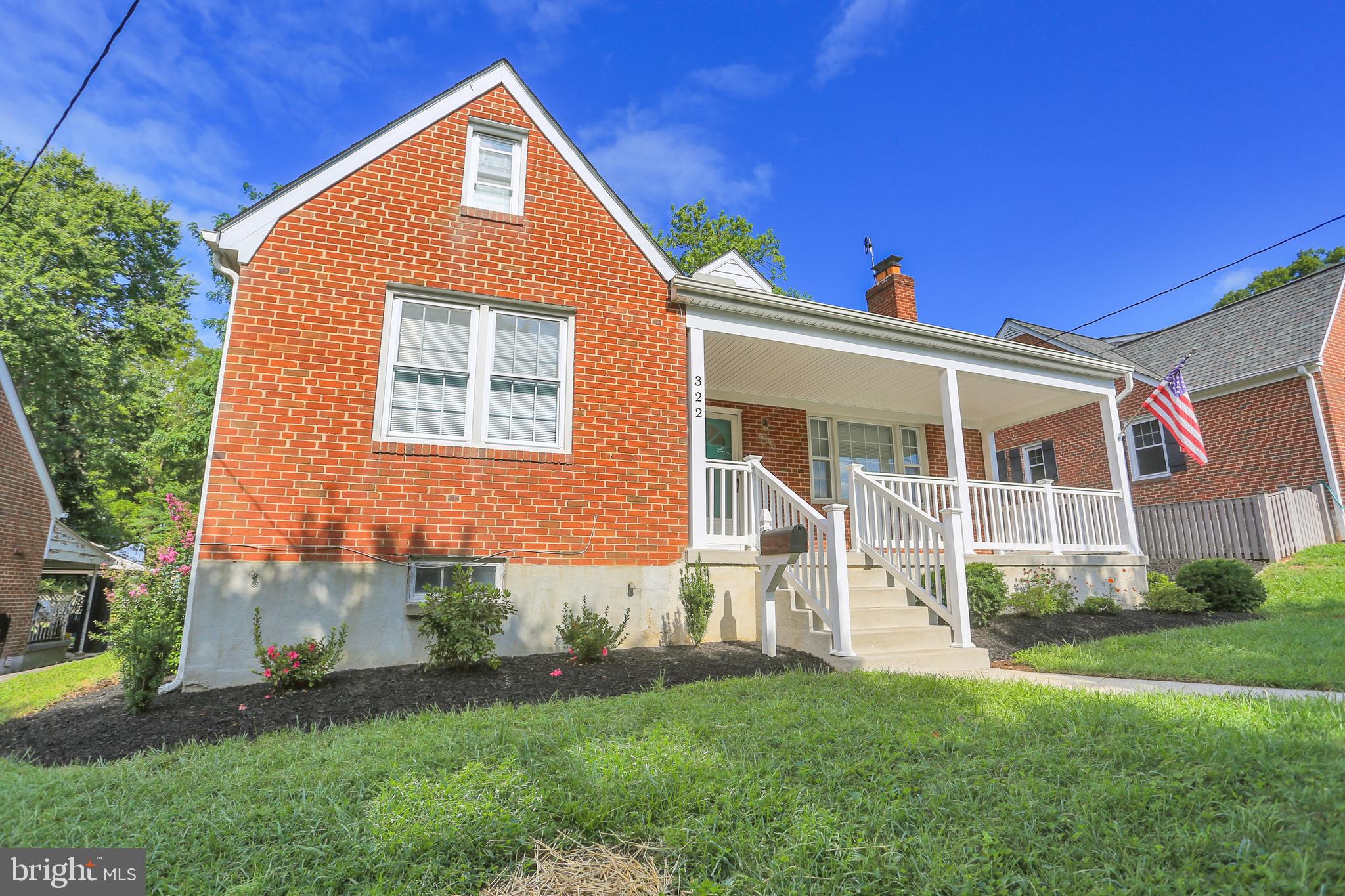 322 Gralan Road Catonsville, MD 21228 - Photo 3 of 35