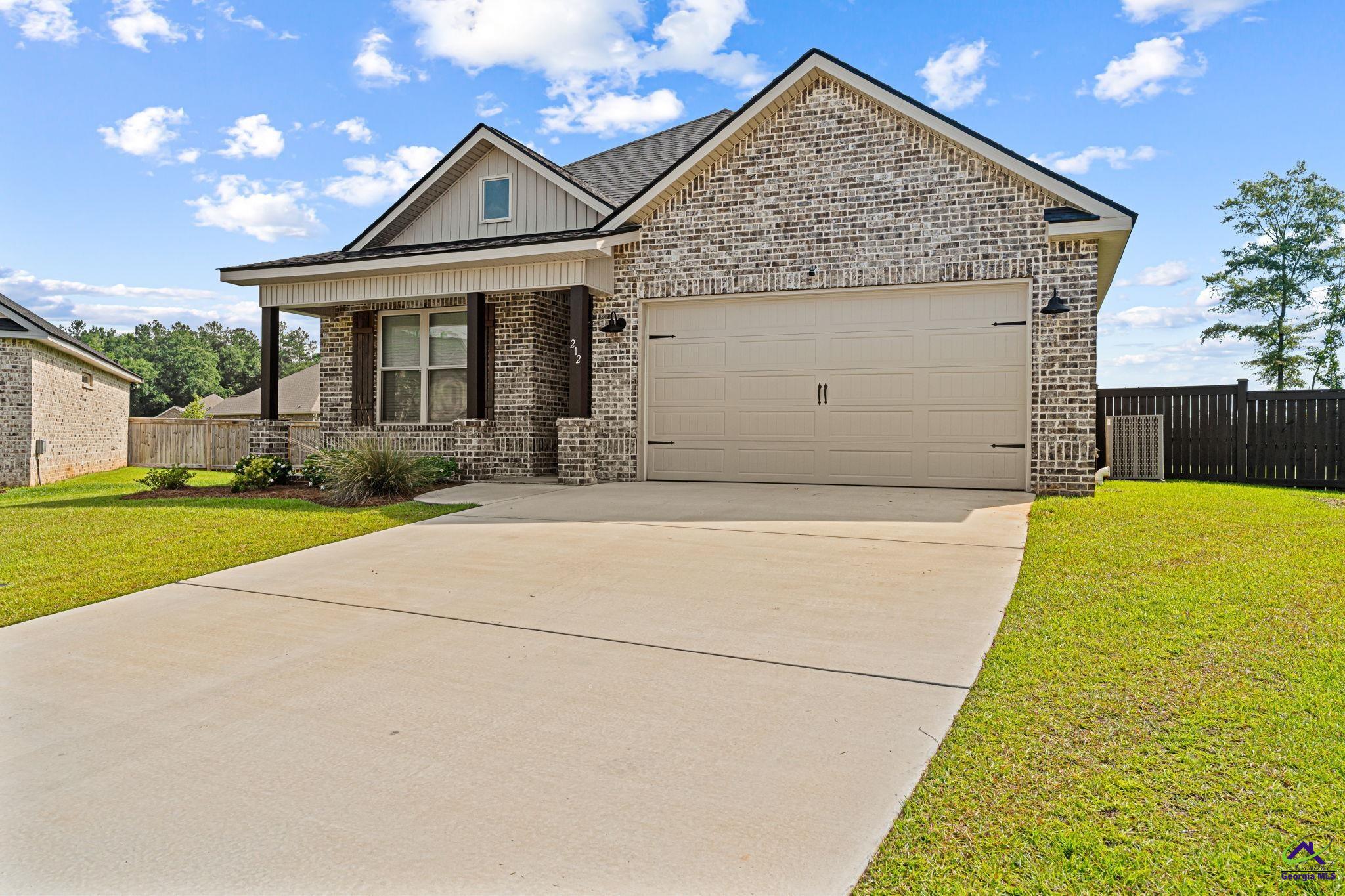 212 Silverside Drive Perry, GA 31069 - Photo 1 of 54