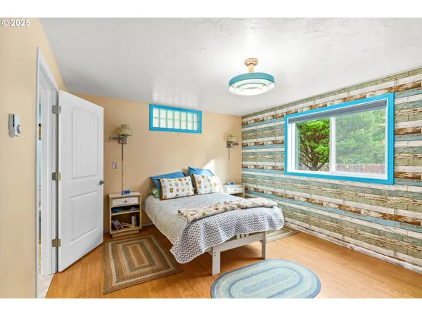 $475,000 | 4130 Munsel Creek Drive, Florence, OR 97439