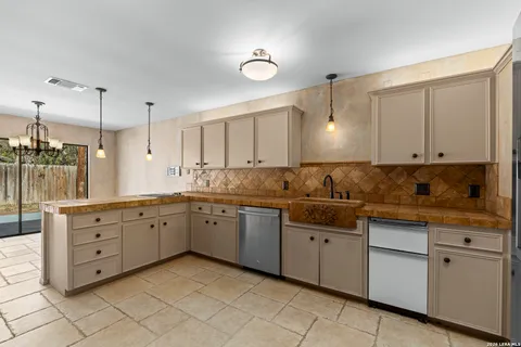 $649,000 | 3227 Old Blue Ridge Street, San Antonio, TX 78230