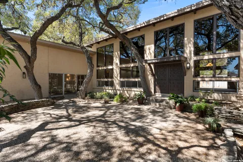 $649,000 | 3227 Old Blue Ridge Street, San Antonio, TX 78230