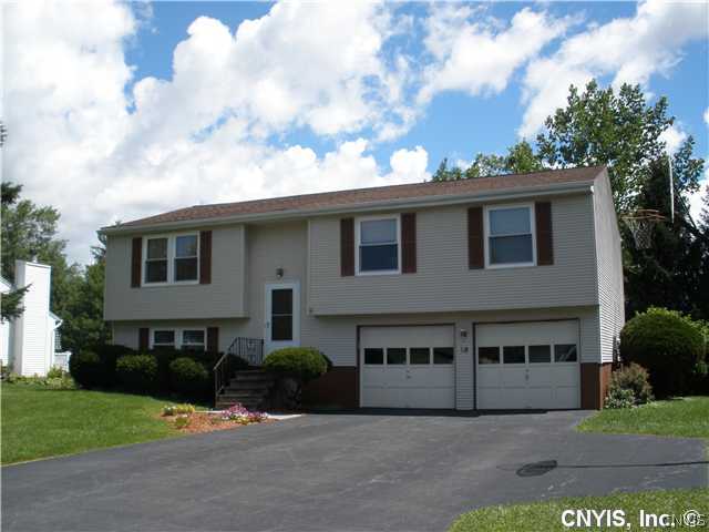 18 Braeside Road Lysander, NY 13027 - Photo 1 of 1 Exterior Front