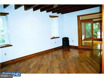 1033 Fletcher Road Wayne, PA 19087 - Photo 7 of 11