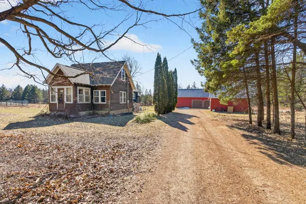 $379,000 | E5407 Haire Road, Weyauwega, WI 54983