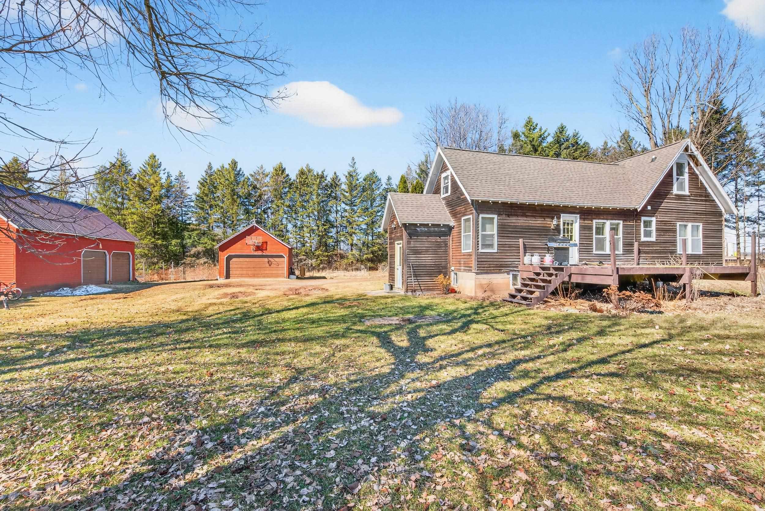 E5407 Haire Road Weyauwega, WI 54983 - Photo 2 of 56