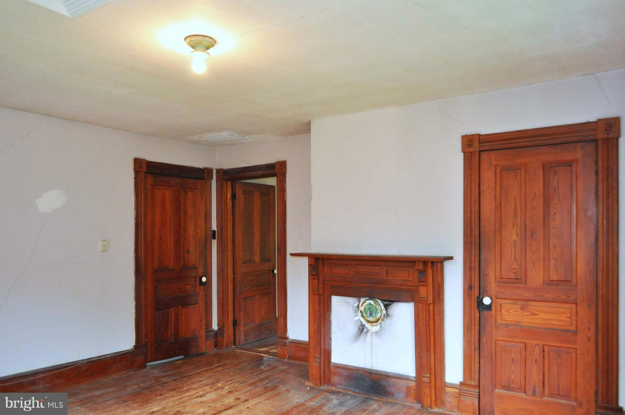 24052 Batna Road Lignum, VA 22726 - Photo 21 of 30 Back Bedrooom