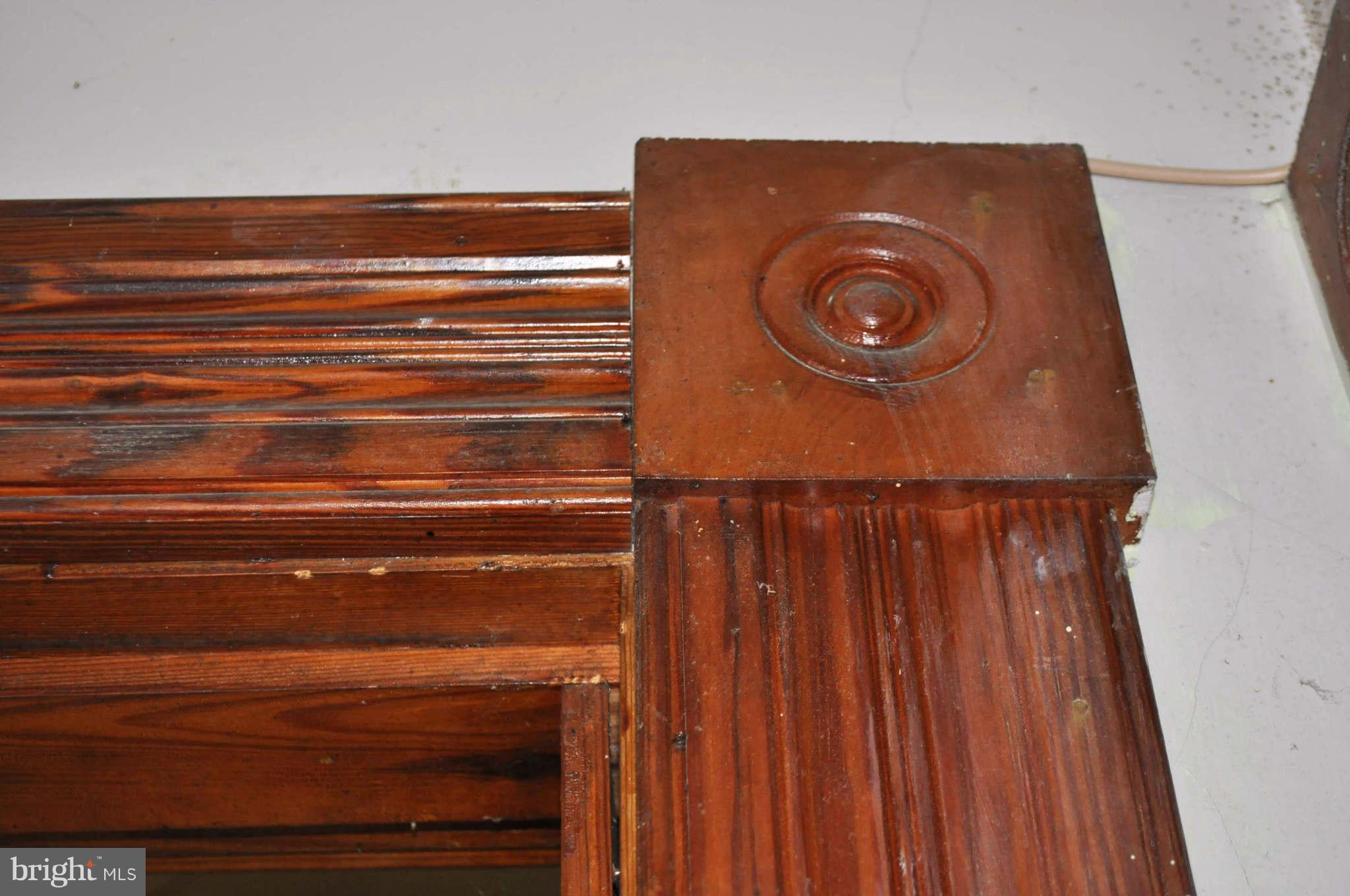 24052 Batna Road Lignum, VA 22726 - Photo 24 of 30 Detail of Decorative Molding