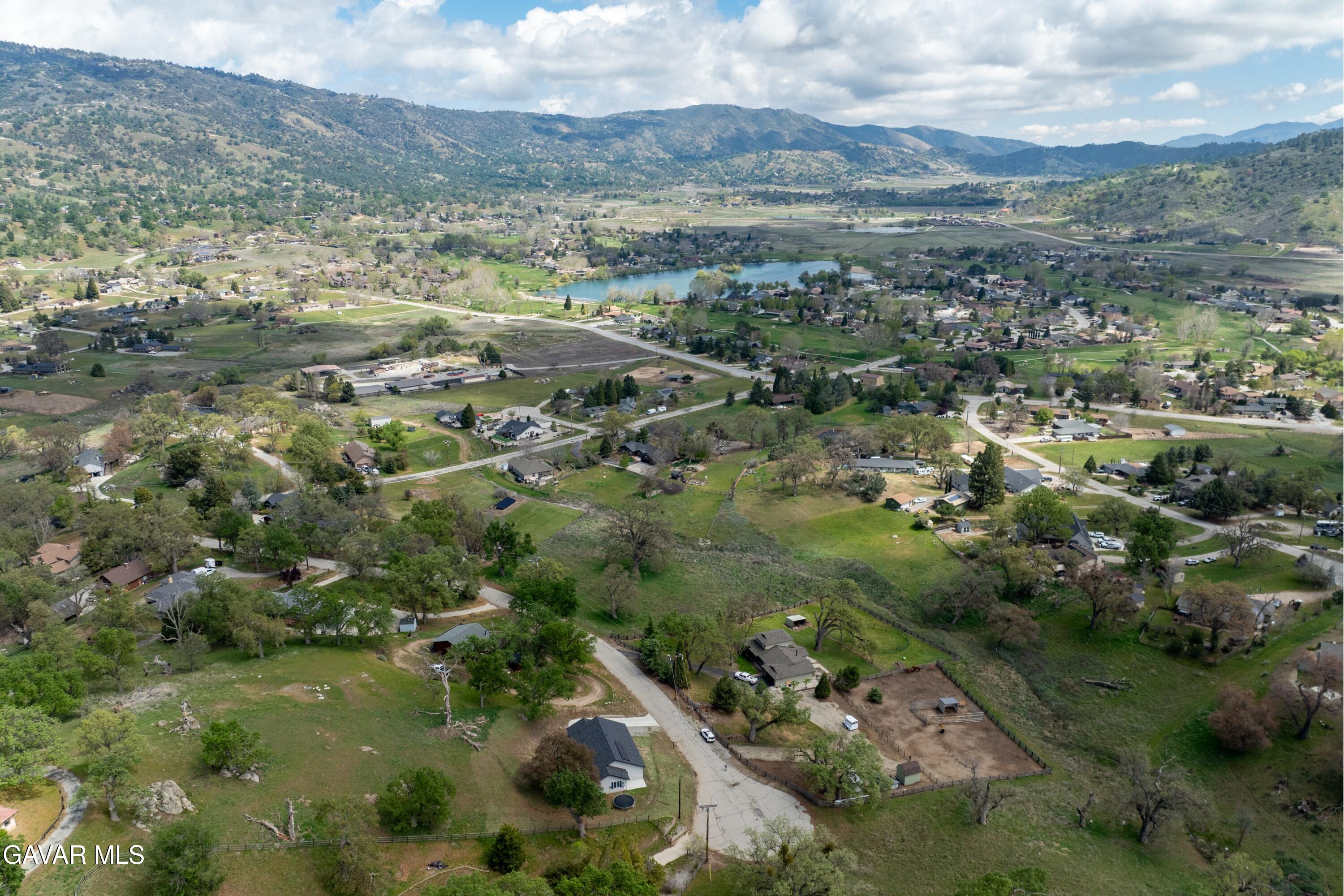 23841 Parke Court Tehachapi, CA 93561 - Photo 24 of 29 24-DJI_0175-HDR
