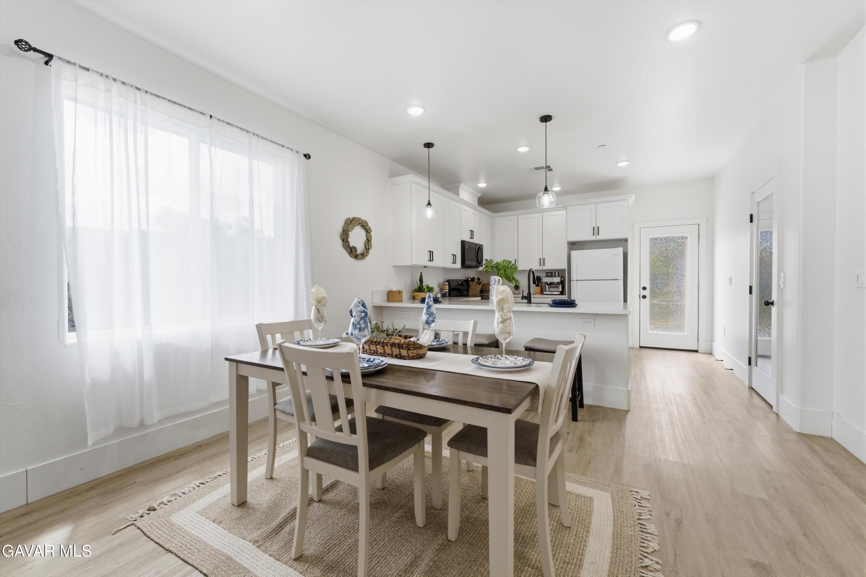 23841 Parke Court Tehachapi, CA 93561 - Photo 5 of 29 06-JYP09997