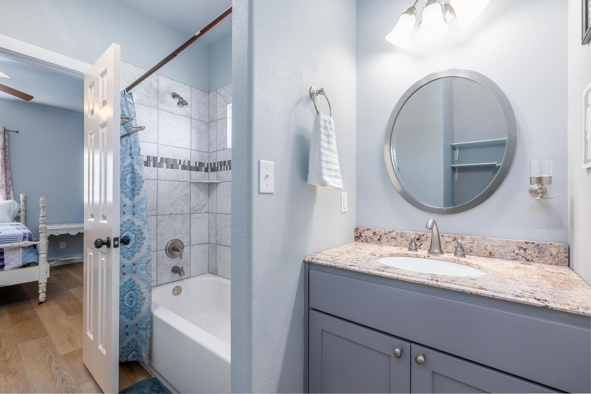 2311 Spoke Hollow Road, Unit 2 Wimberley, TX 78676 - Photo 13 of 21 secondary bath